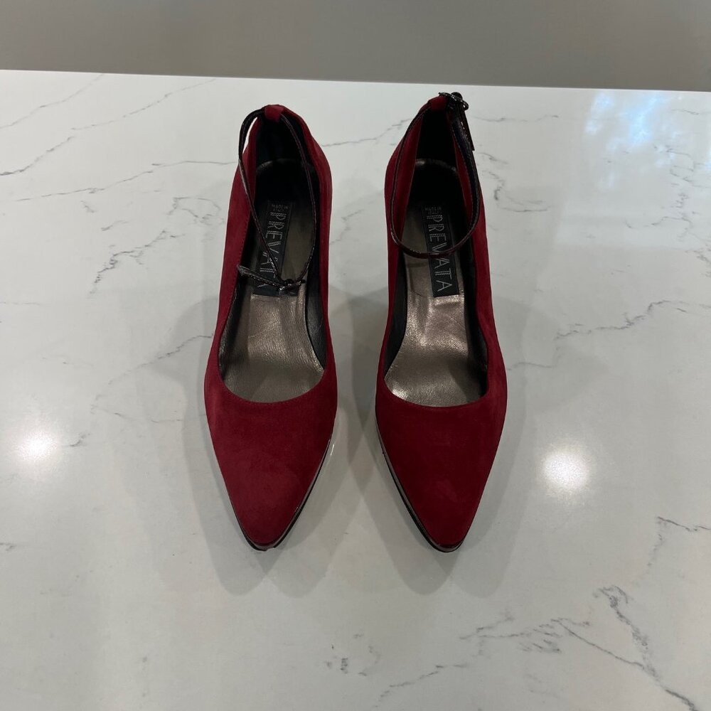 Prevata Made in Italy Red Suede women's shoes size 6 B